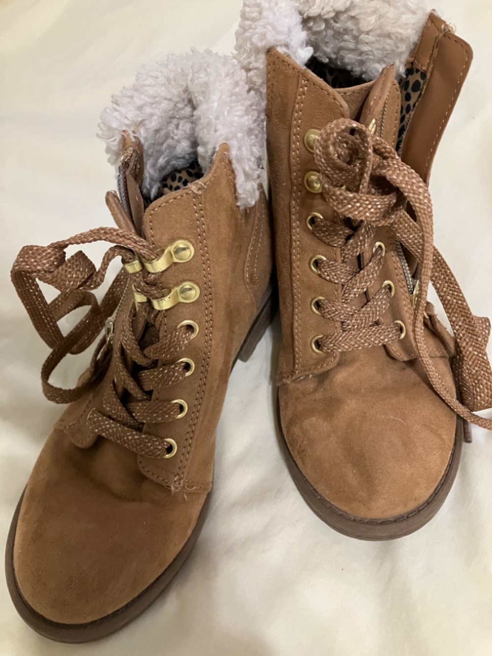 Boots - Picture 3 of 3